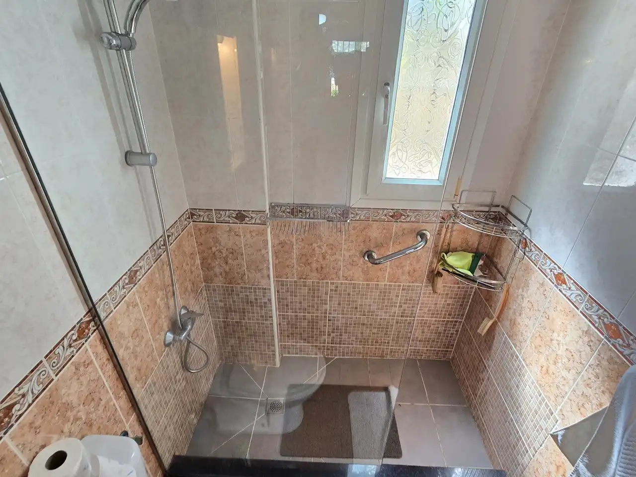 Bany de Casa o xalet en venda en Viñuela amb Aire condicionat, Terrassa i Piscina