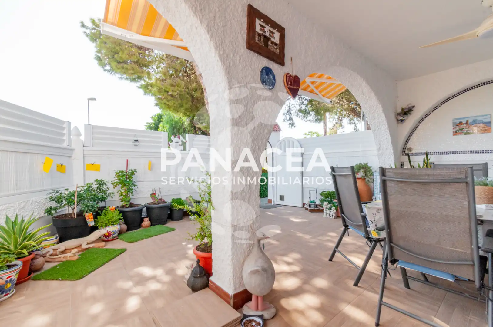 Jardín de Casa o chalet en venta en Vícar con Amueblado, Horno y Lavadora
