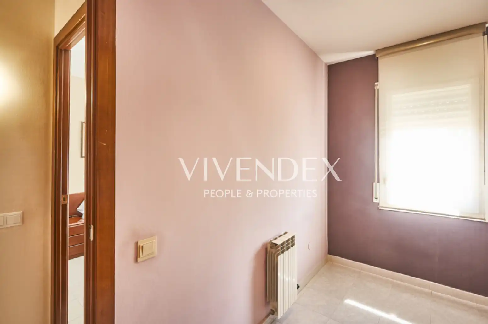 Habitación de Casa adosada en venta en Viladecans con Calefacción, Jardín privado y Terraza