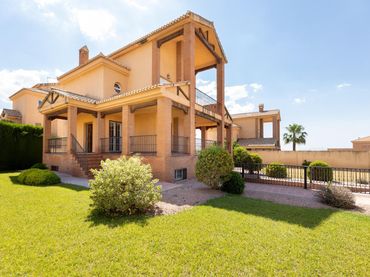 Villa con piscina in vendita a Dílar