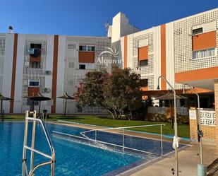 Piscina de Pis en venda en Almonte amb Piscina