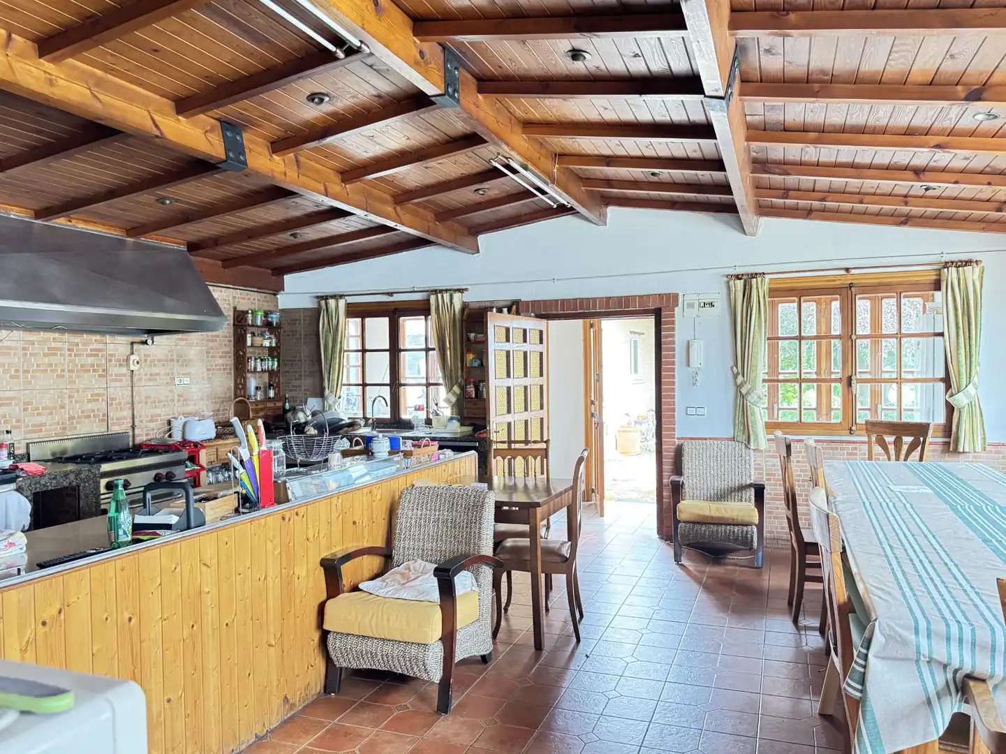 Cuina de Casa o xalet en venda en Castrillón amb Calefacció, Jardí privat i Parquet