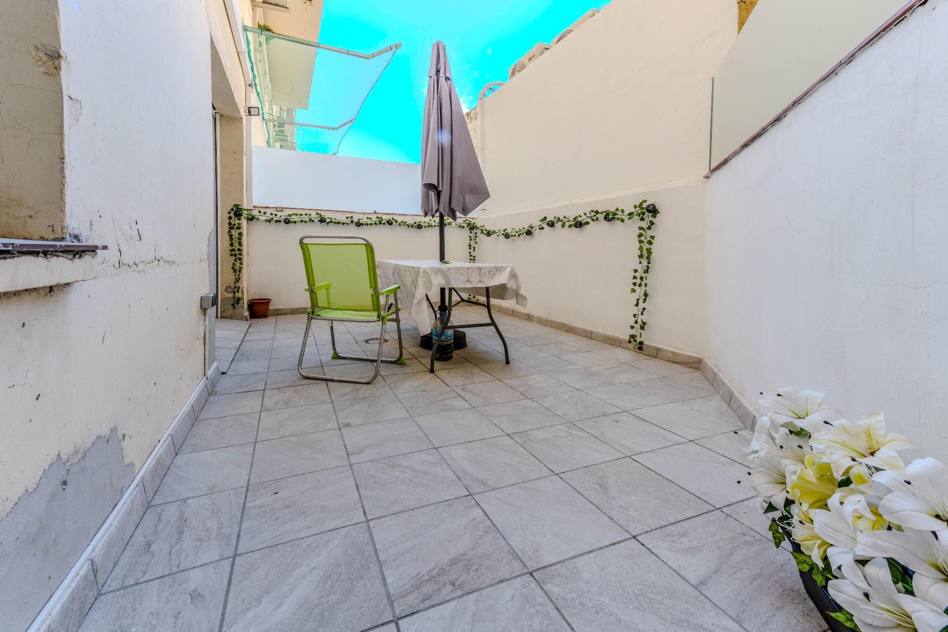 Planta baja for sale in Eixample