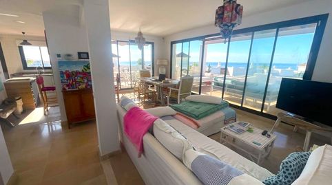 Foto 2 de Ático de alquiler en Avenida del Golf, 25, La Alcaidesa, Cádiz