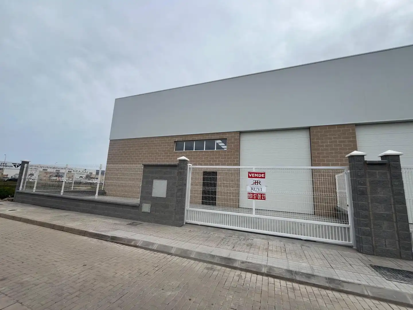 Nave industrial in affitto a Santa María del Águila, imagen 2