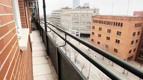 Foto 3 de Piso en venta en Avenida del Llano Castellano, 22, Tres Olivos - Valverde, Madrid Capital