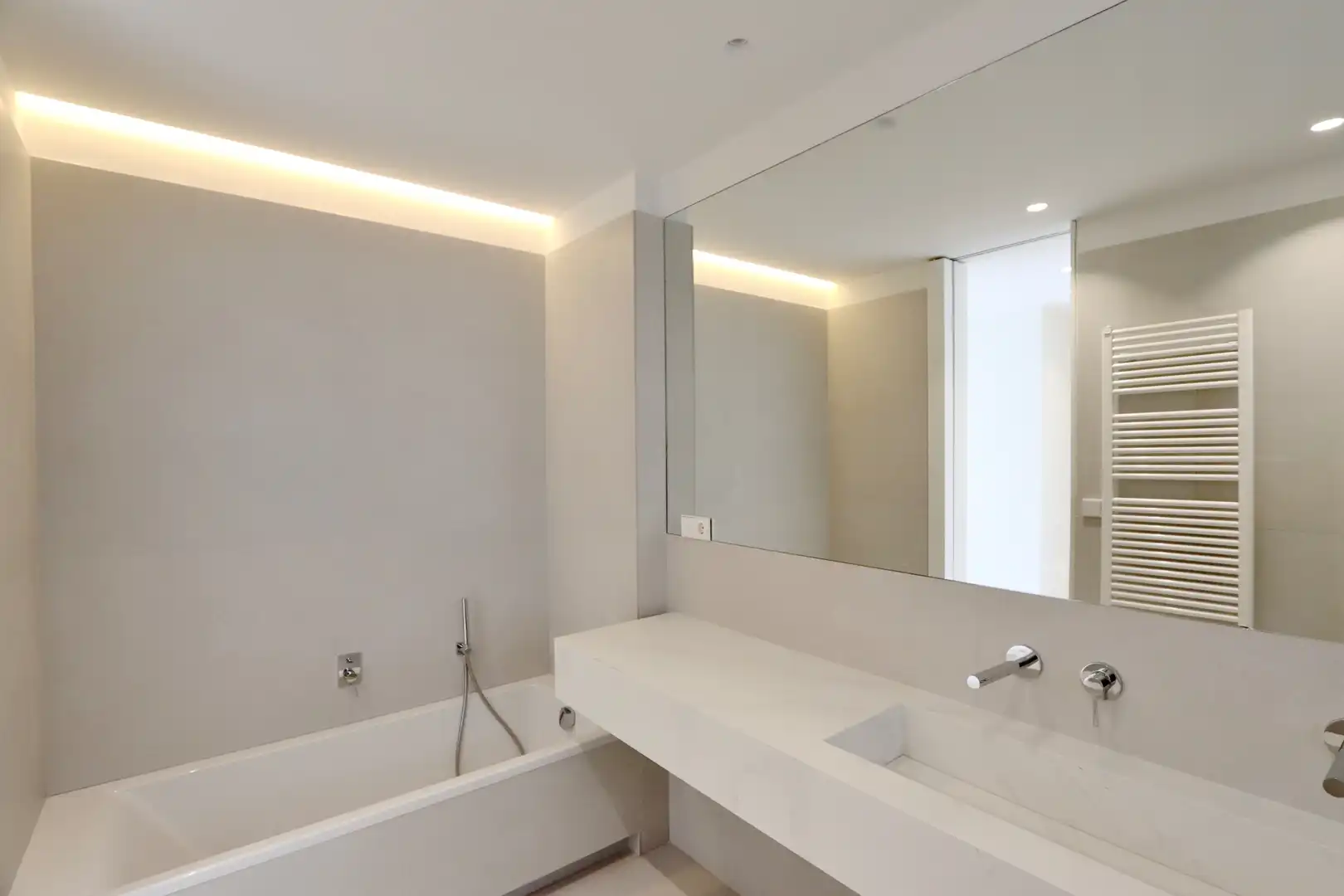 Baño de Piso en venta en Madrid con Aire acondicionado, Calefacción y Parquet