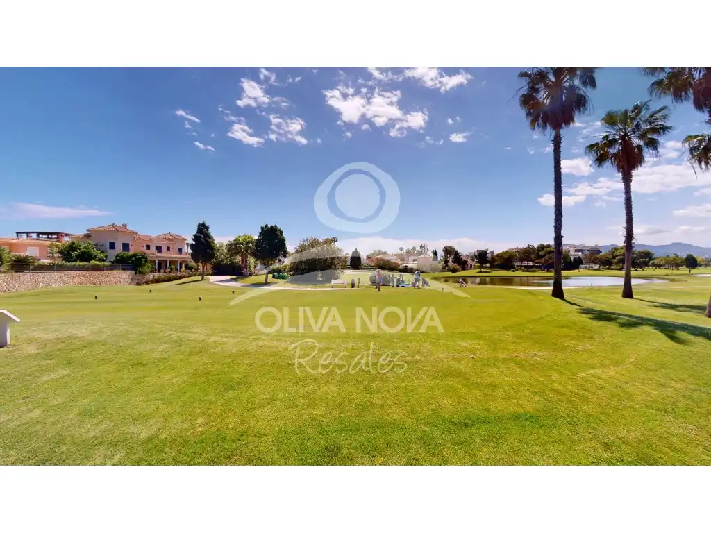 Vista exterior de Casa o chalet en venta en Oliva con Terraza y Piscina