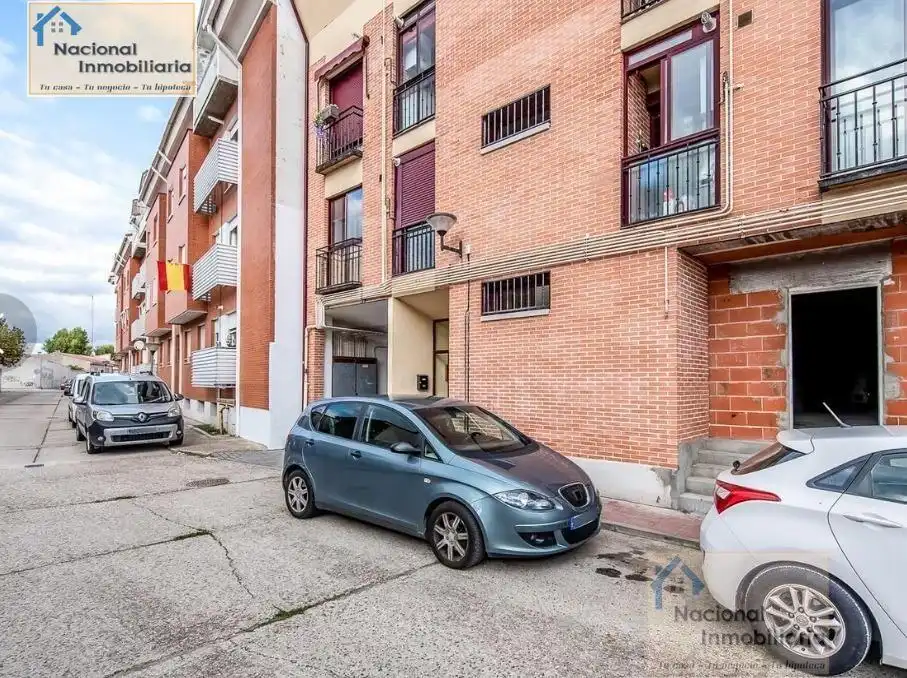 Gewerbefläche zum Verkauf in Tudela de Duero, imagen 2