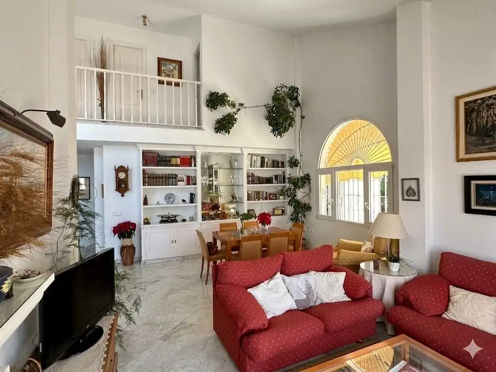 Living room of Detached homes for sale in Málaga  with Air Conditioner, Private garden and Terrace