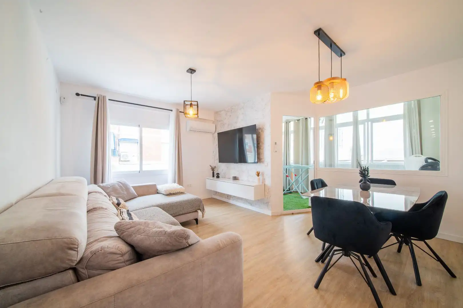 Sala de estar de Piso en venta en Rincón de la Victoria con Aire acondicionado, Calefacción y Terraza