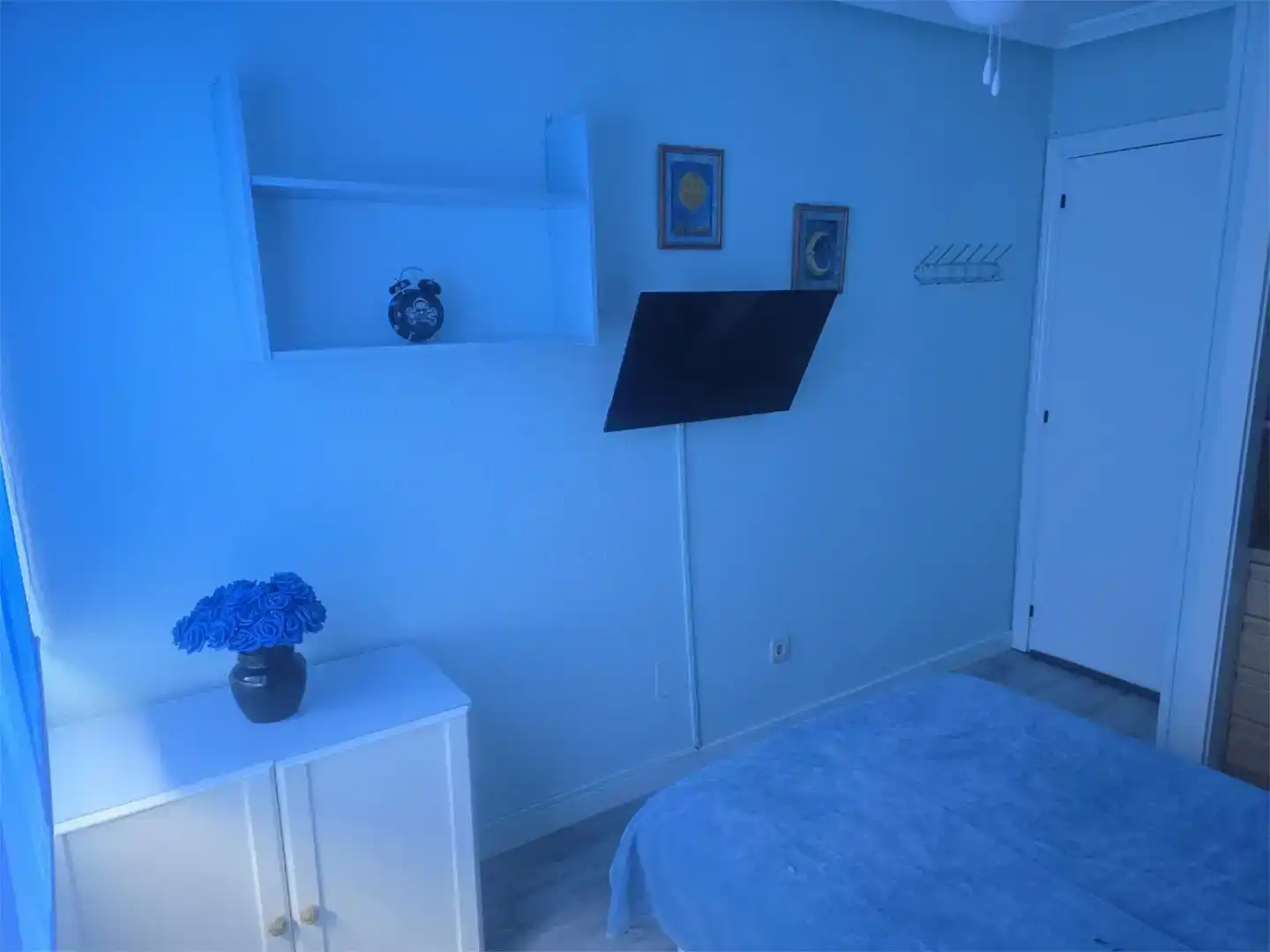 Habitación de Piso para compartir en Madrid con Parquet, Piscina y Amueblado