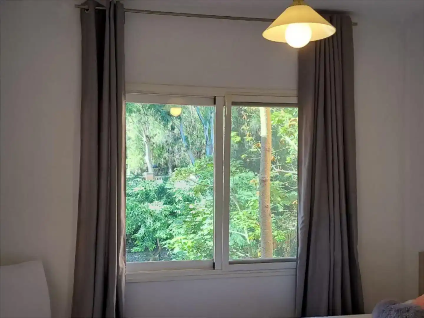 Habitación de Piso de alquiler en Marbella con Aire acondicionado, Piscina y Amueblado