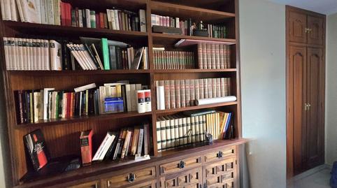 Foto 4 de Piso en venta en Peñamefecit - Avda Barcelona, Jaén