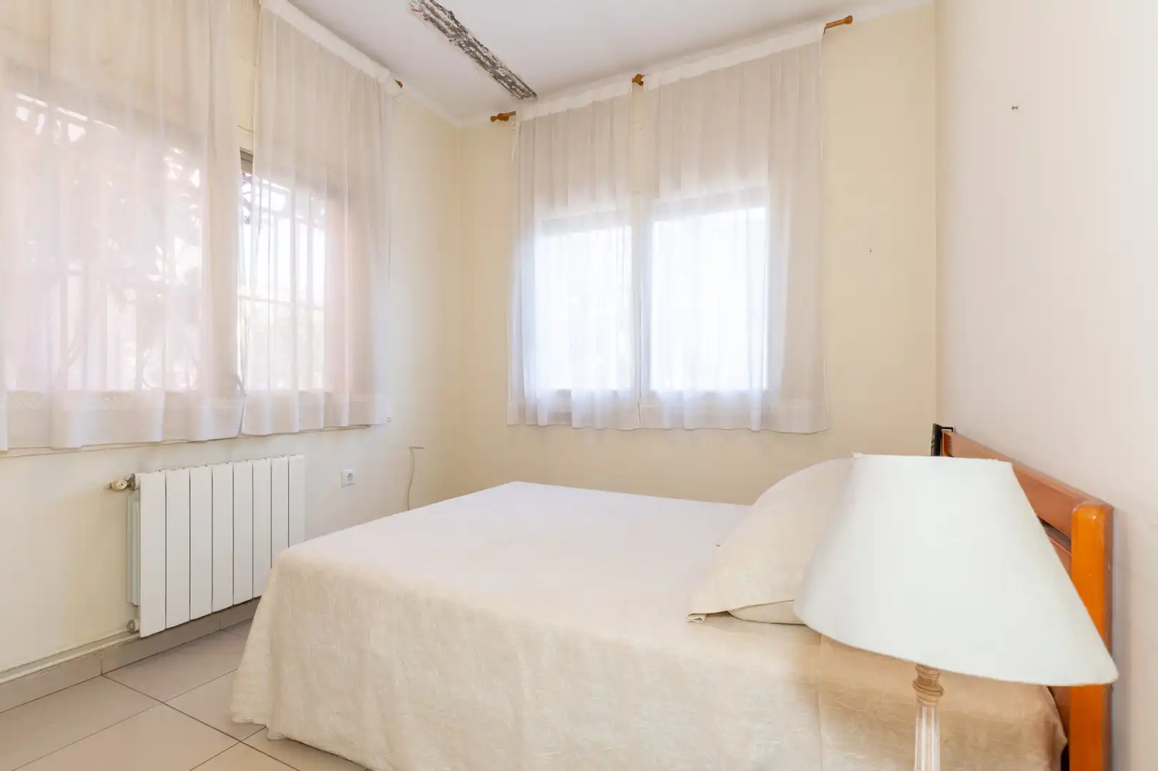 Dormitori de Casa o xalet en venda en Montcada i Reixac amb Aire condicionat, Calefacció i Terrassa