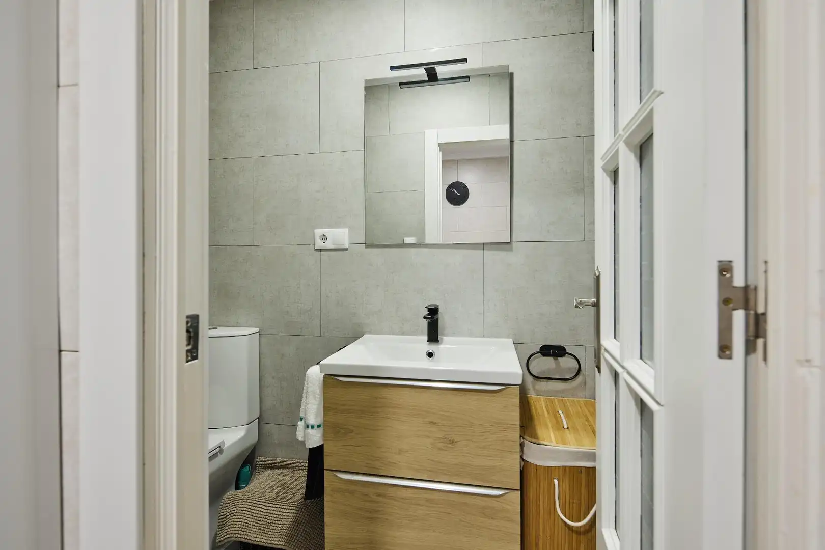 Badezimmer von Wohnung zum Verkauf in Cádiz mit Abstellraum