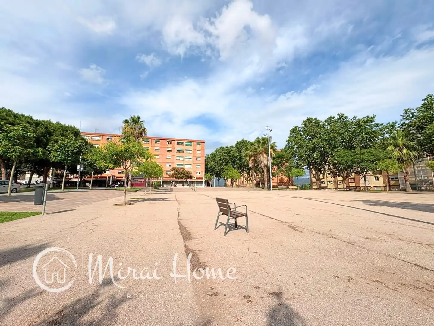 Vista exterior de Piso en venta en Montornès del Vallès con Balcón