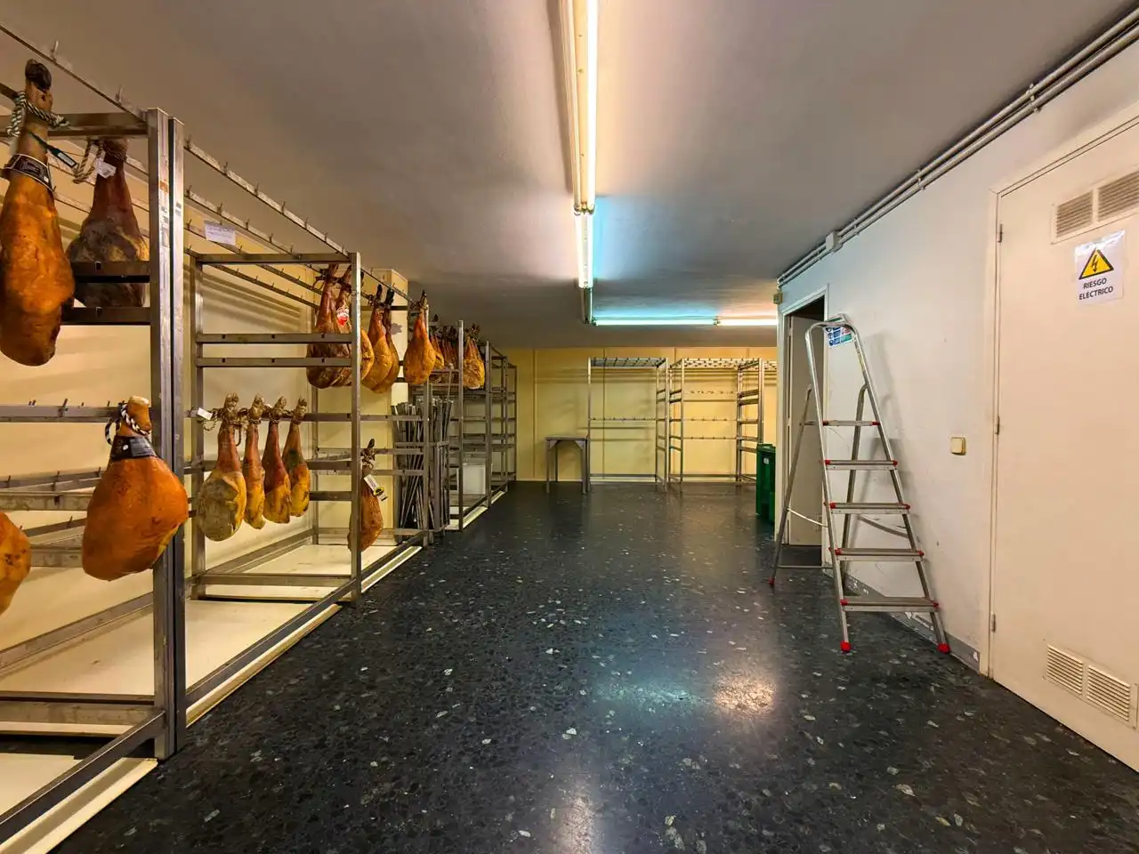 Local comercial en venta en Carrer de Joaquim Ruyra, imagen 13