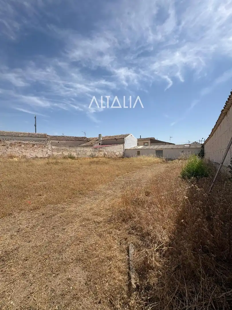 Land for sale in Villamayor de Santiago