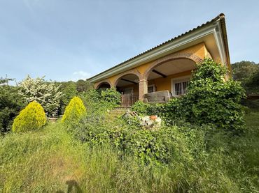 Casa en venda a Periurbano Oeste - Sierra