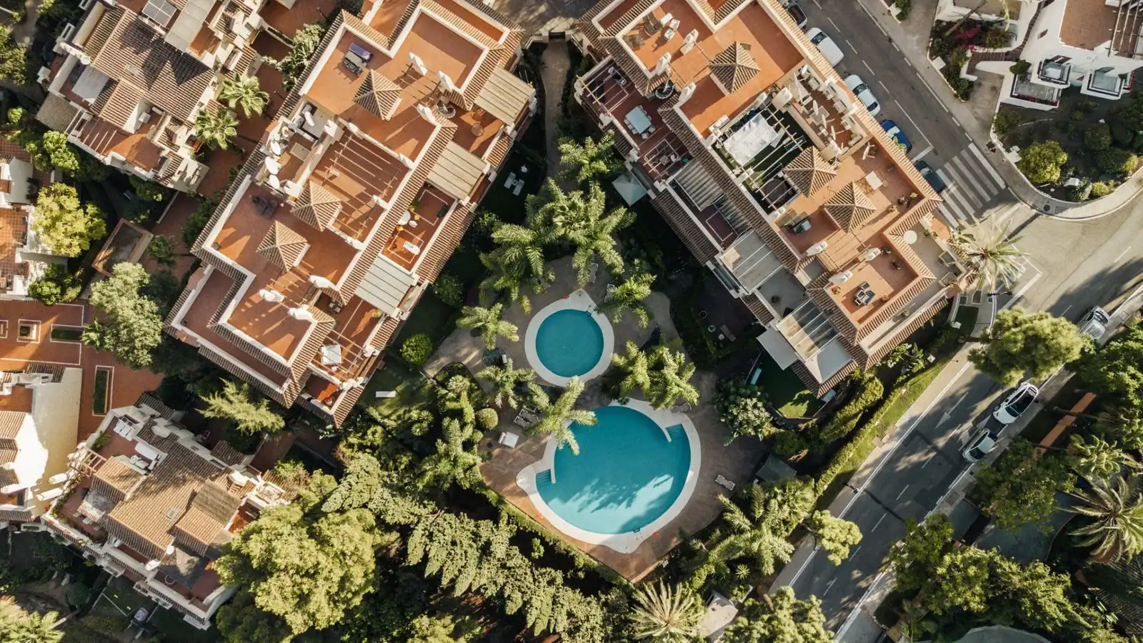 Vista exterior de Apartament en venda en Marbella amb Aire condicionat, Terrassa i Traster