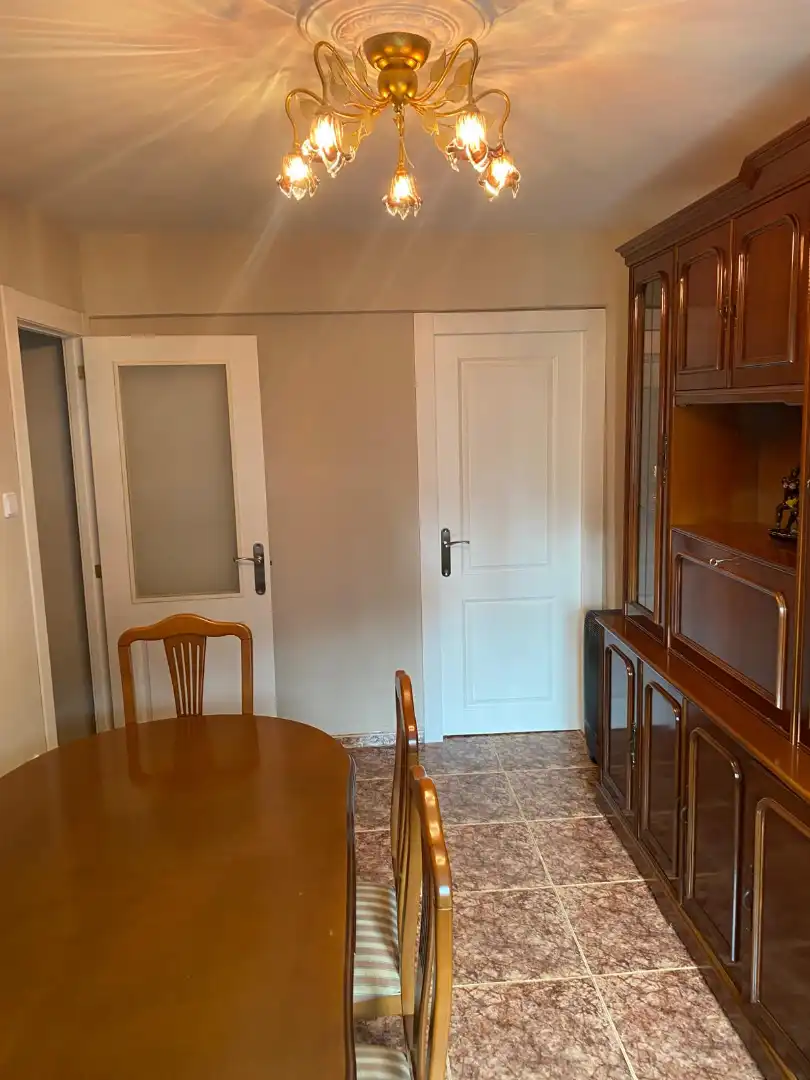 Comedor de Piso en venta en Avilés con Amueblado y Balcón