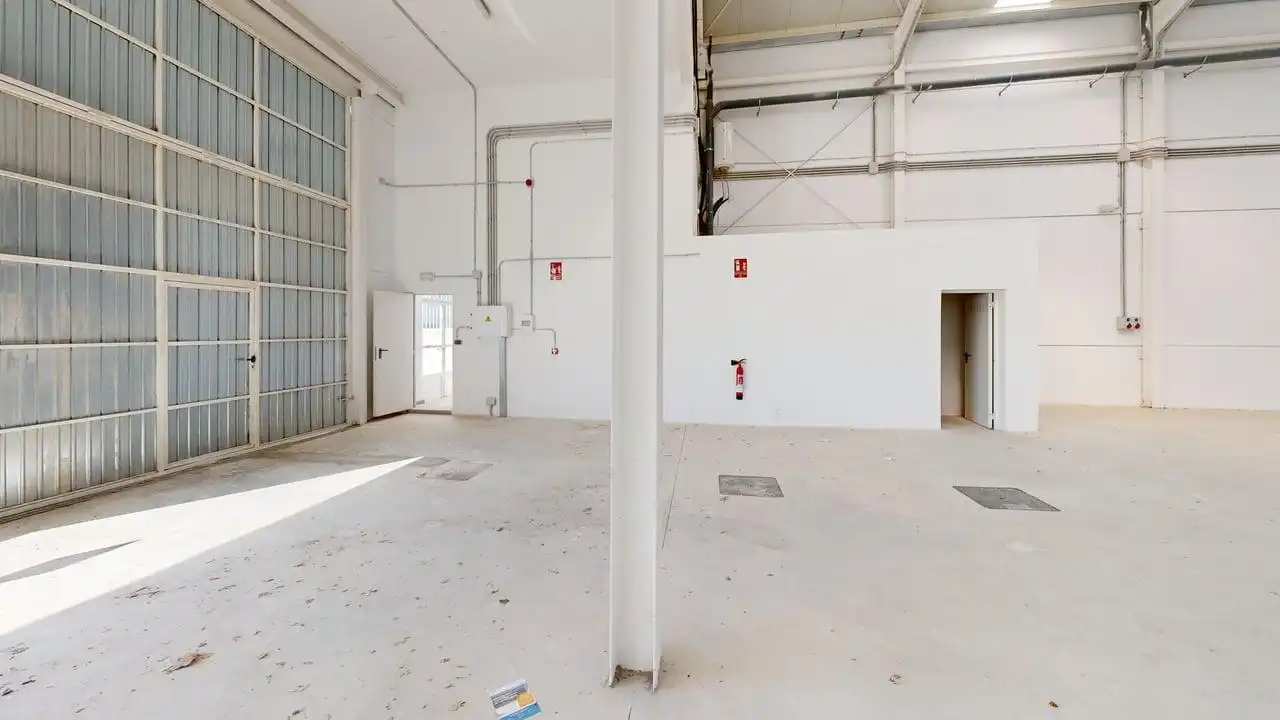 Nau industrial de lloguer a Pol. Ind Los Olivares