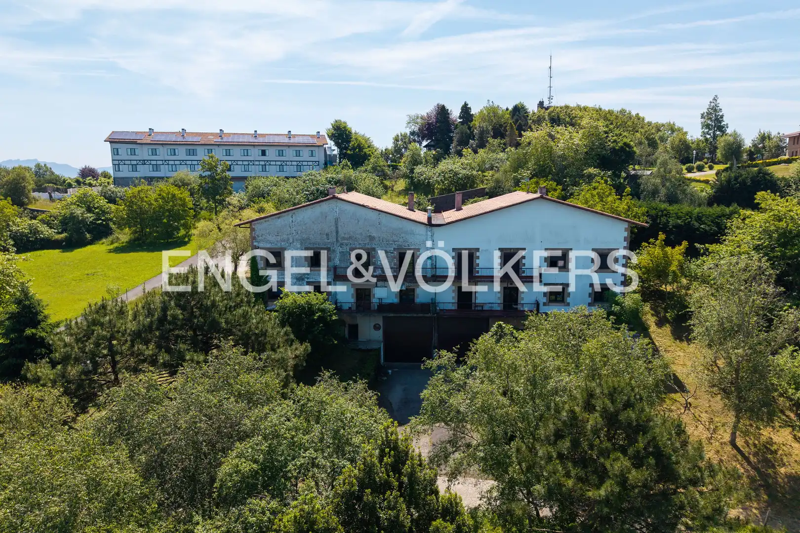 Casa adosada en venda en Donostia - San Sebastián  amb Calefacció, Jardí privat i Terrassa
