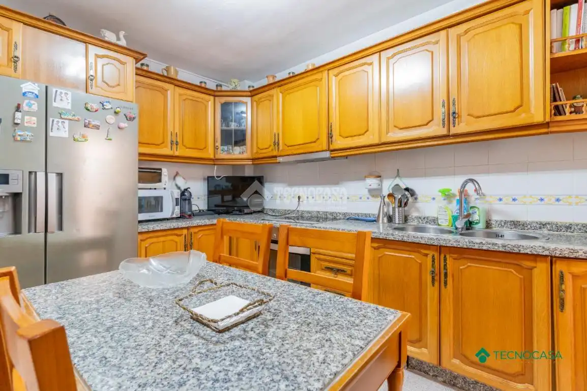 Cocina de Piso en venta en Roquetas de Mar con Aire acondicionado y Terraza