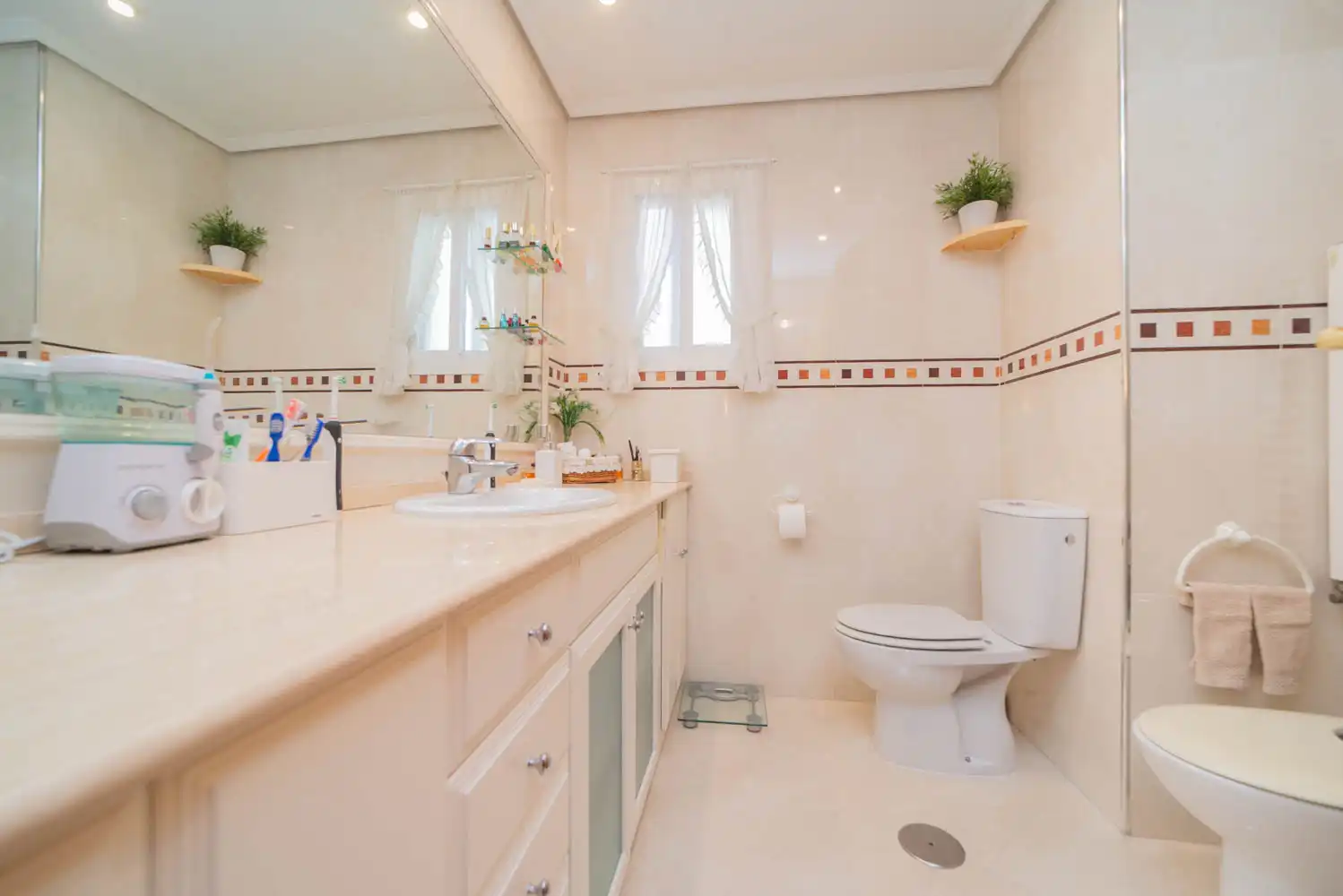 Bathroom of Flat for sale in Móstoles  with Air Conditioner, Heating and Terrace