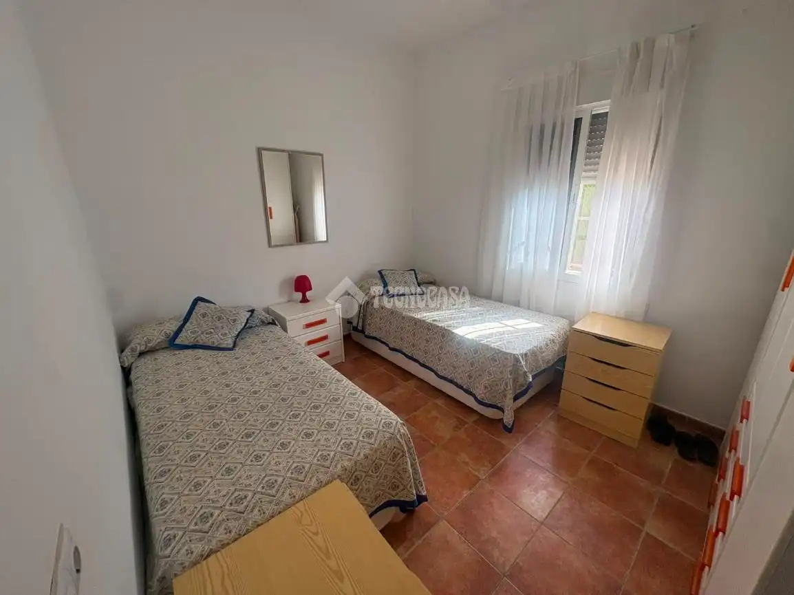 Habitación de Casa o chalet en venta en Espartinas con Aire acondicionado, Calefacción y Jardín privado
