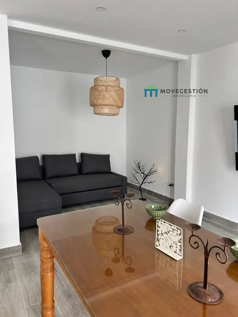 Wohnzimmer von Wohnung zur Miete in Prado del Rey mit Balkon