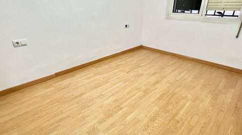 Foto 3 de Planta baja en venta en Rambla Sant Jordi, Can Mas, Ripollet