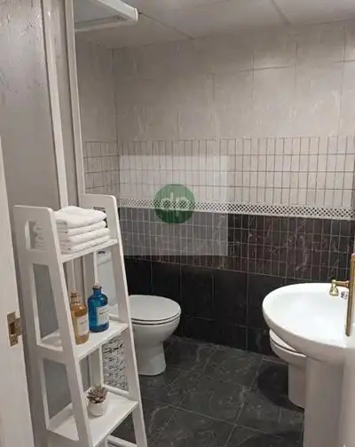 Bany de Pis de lloguer en Badajoz amb Terrassa