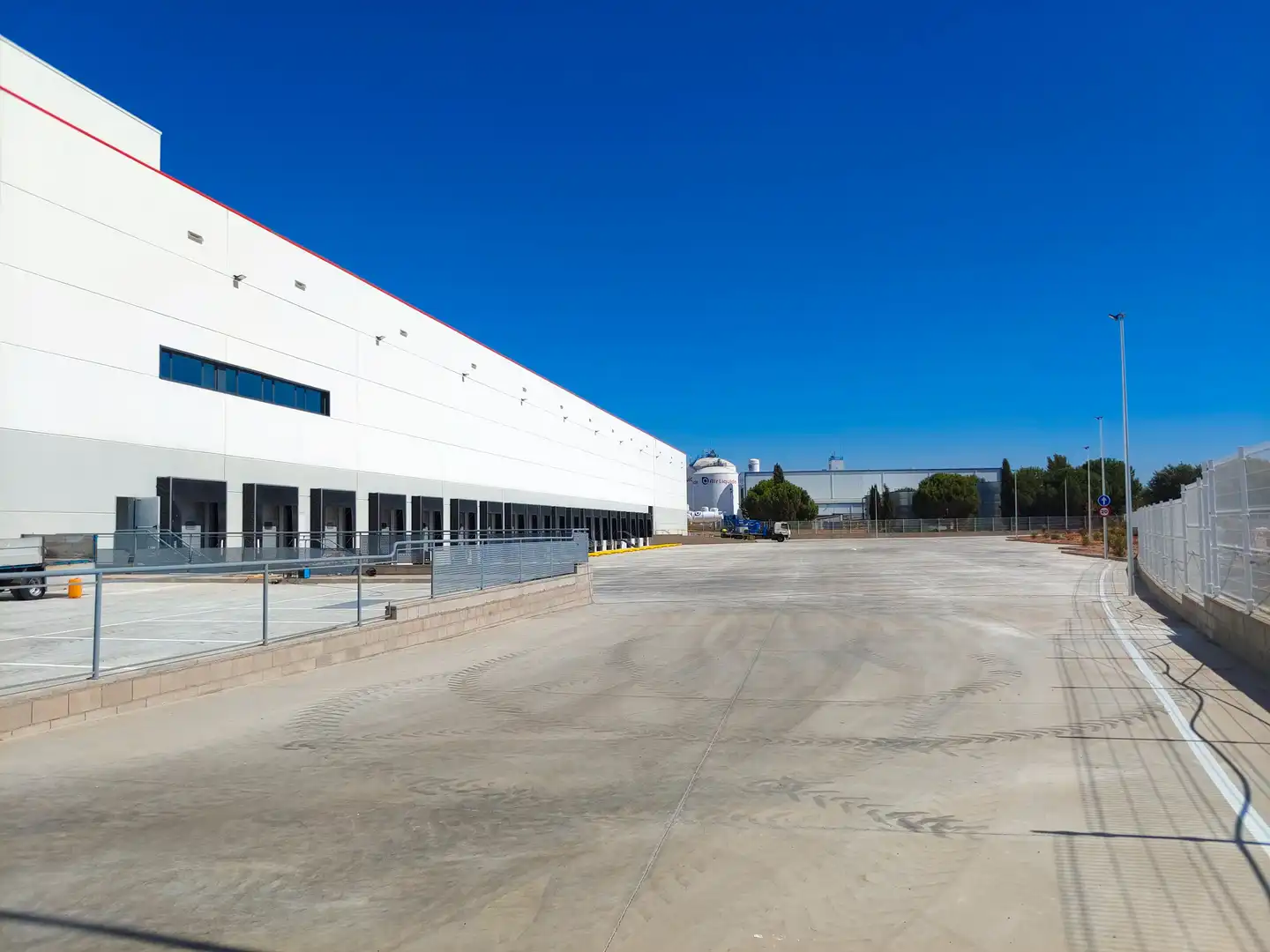 Exterior view of Industrial buildings for rent in Bustares