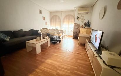 Living room of Flat for sale in Lucena  with Air Conditioner and Storage room