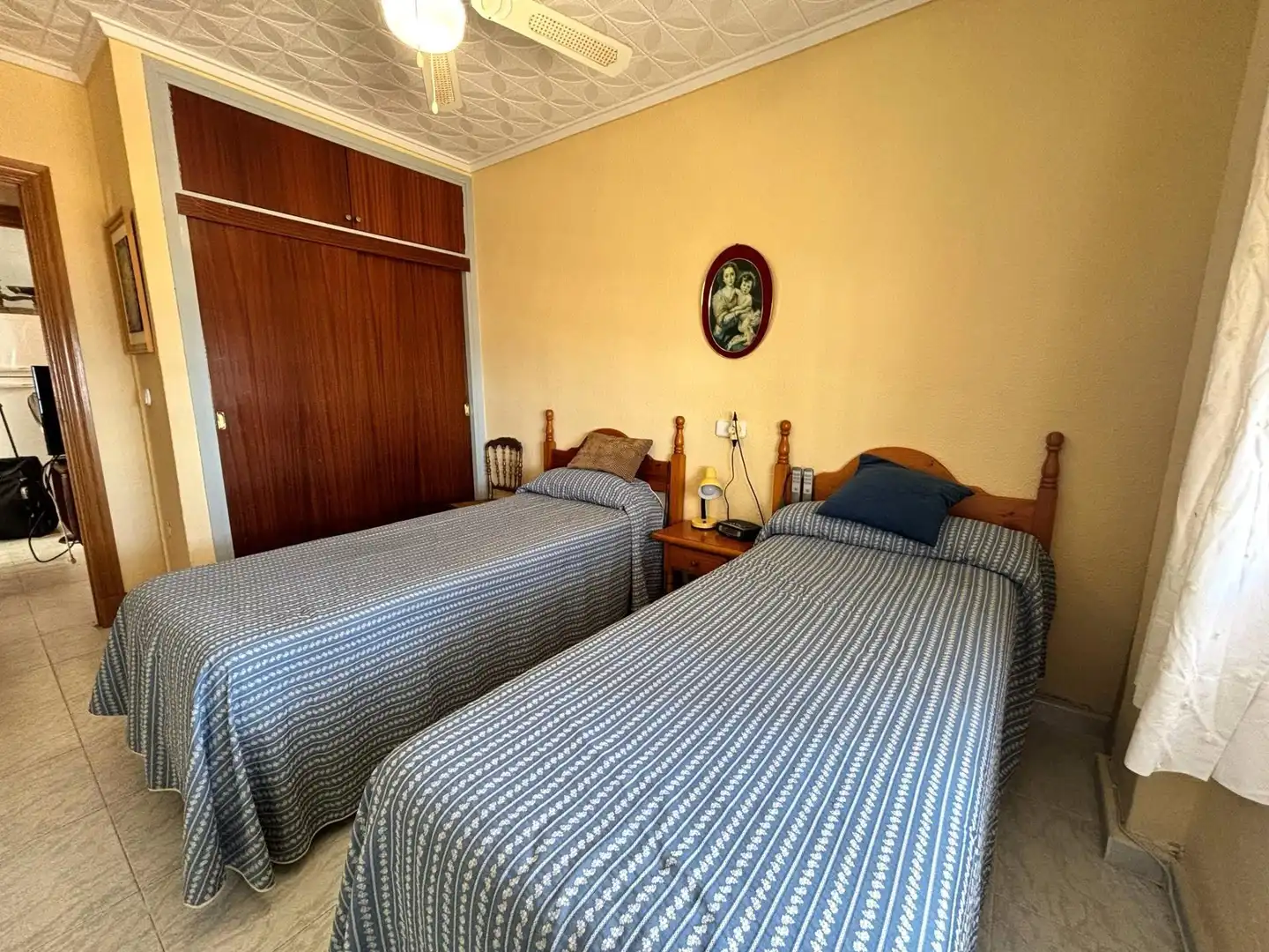 Schlafzimmer von Einfamilien-Reihenhaus zum Verkauf in Los Alcázares mit Klimaanlage und Privatgarten