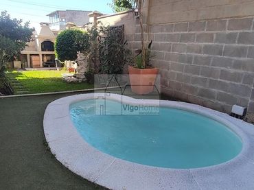 Villa con piscina in vendita a CAMIÑO DA SENRA