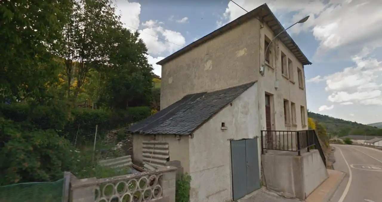 Vista exterior de Casa o chalet en venta en Murias de Paredes