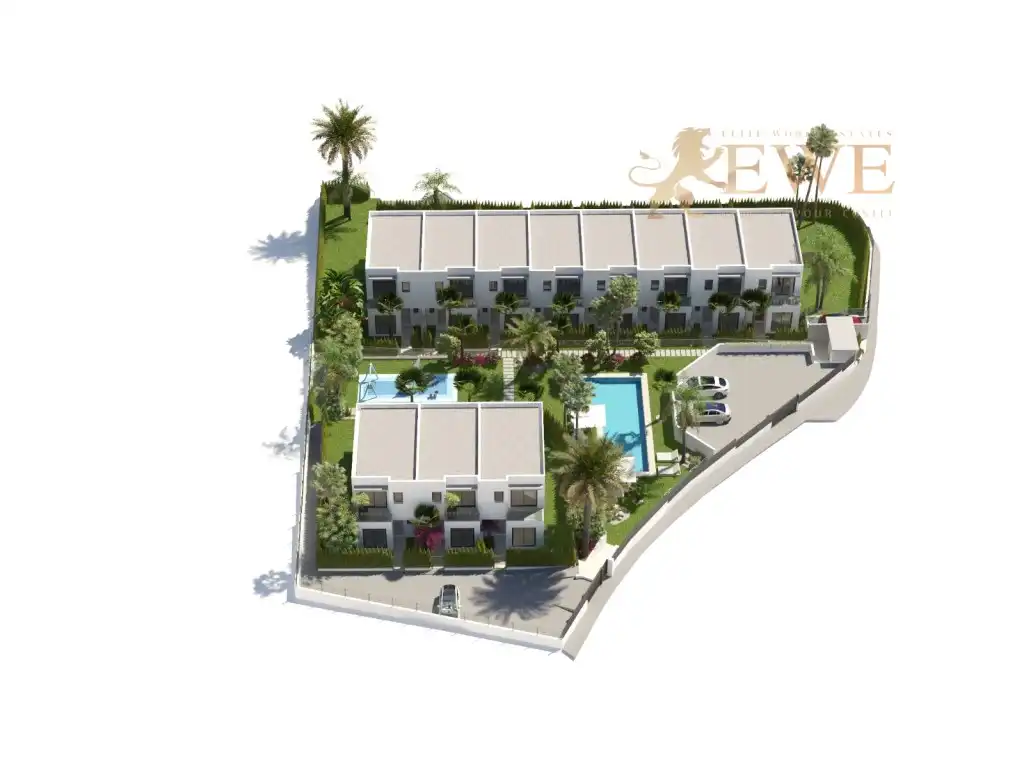 Casa adosada en venta en Calle Praga, Golf Bahía