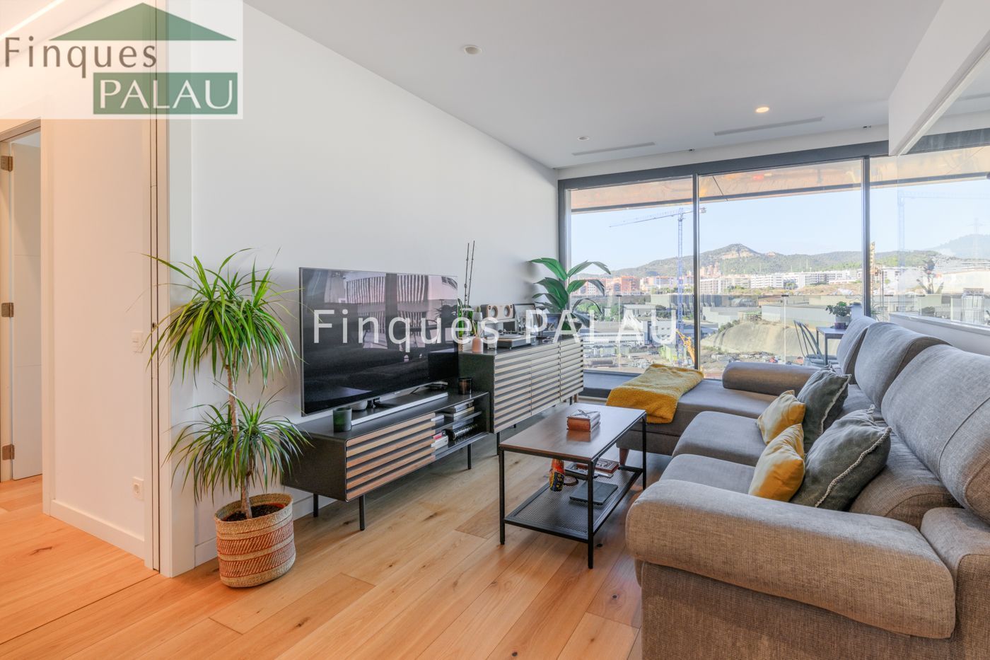 Sala d'estar de Pis de lloguer en Sant Just Desvern amb Aire condicionat, Calefacció i Piscina comunitària