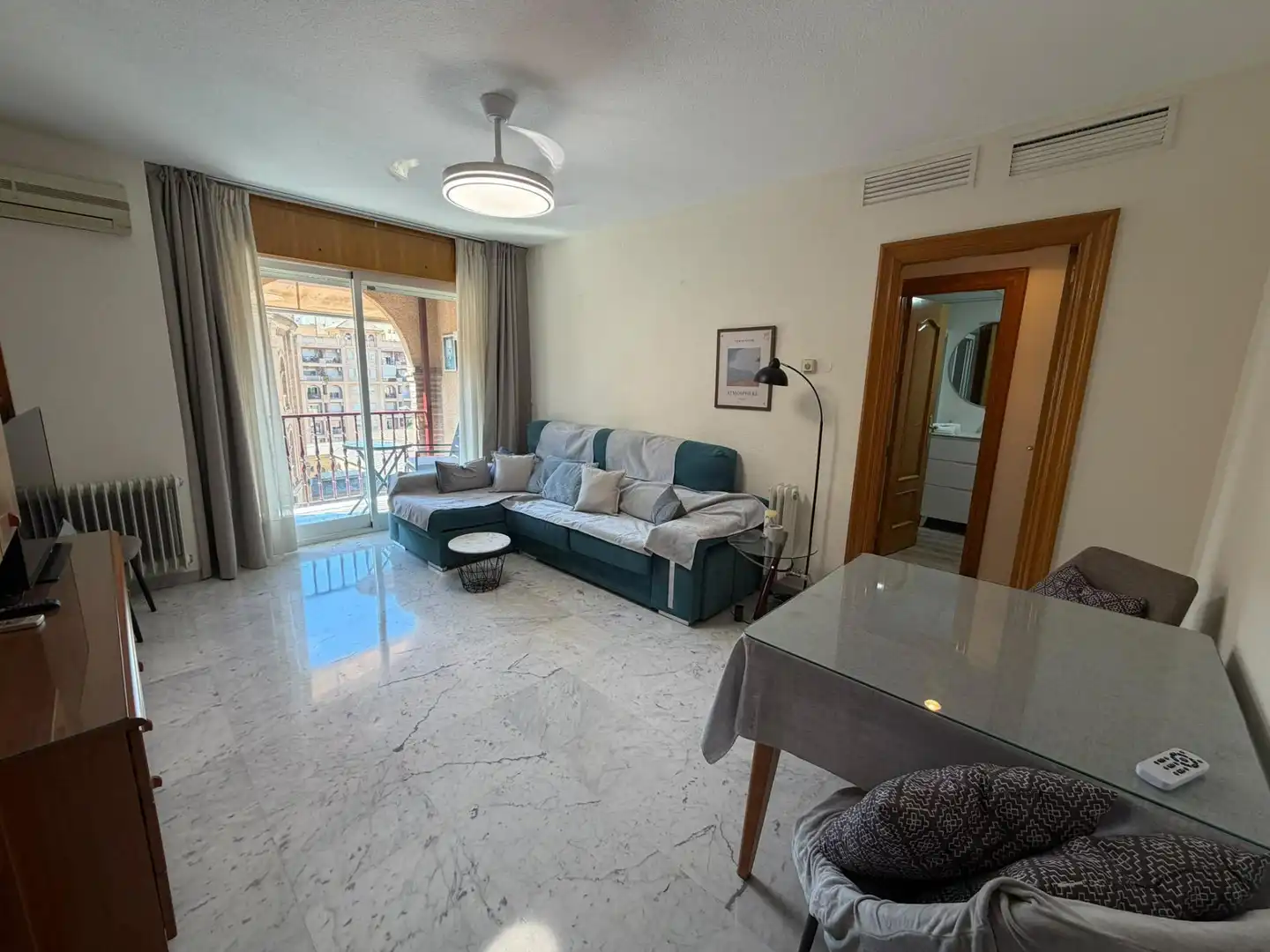 Flat with terrace to rent in Beiro, imagen 4