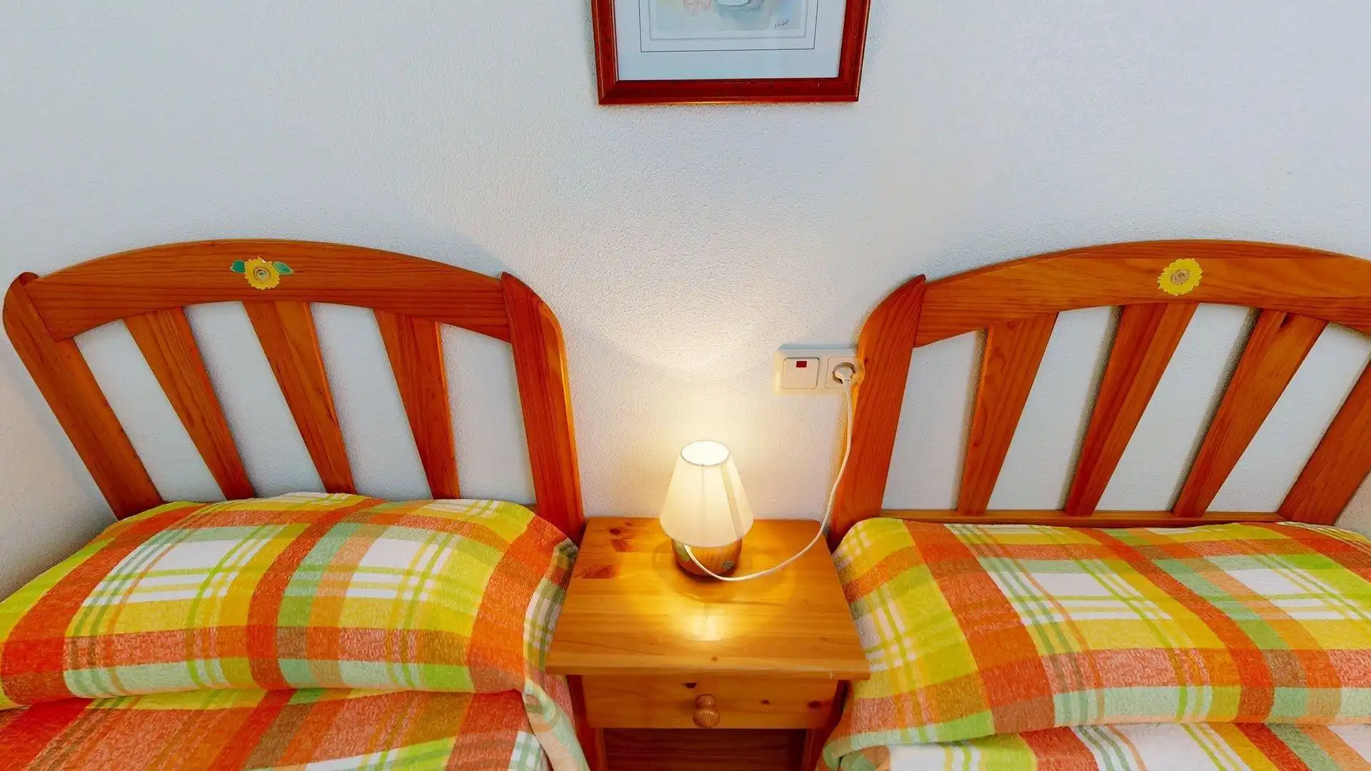 Dormitori de Apartament en venda en Elche / Elx amb Aire condicionat, Terrassa i Moblat