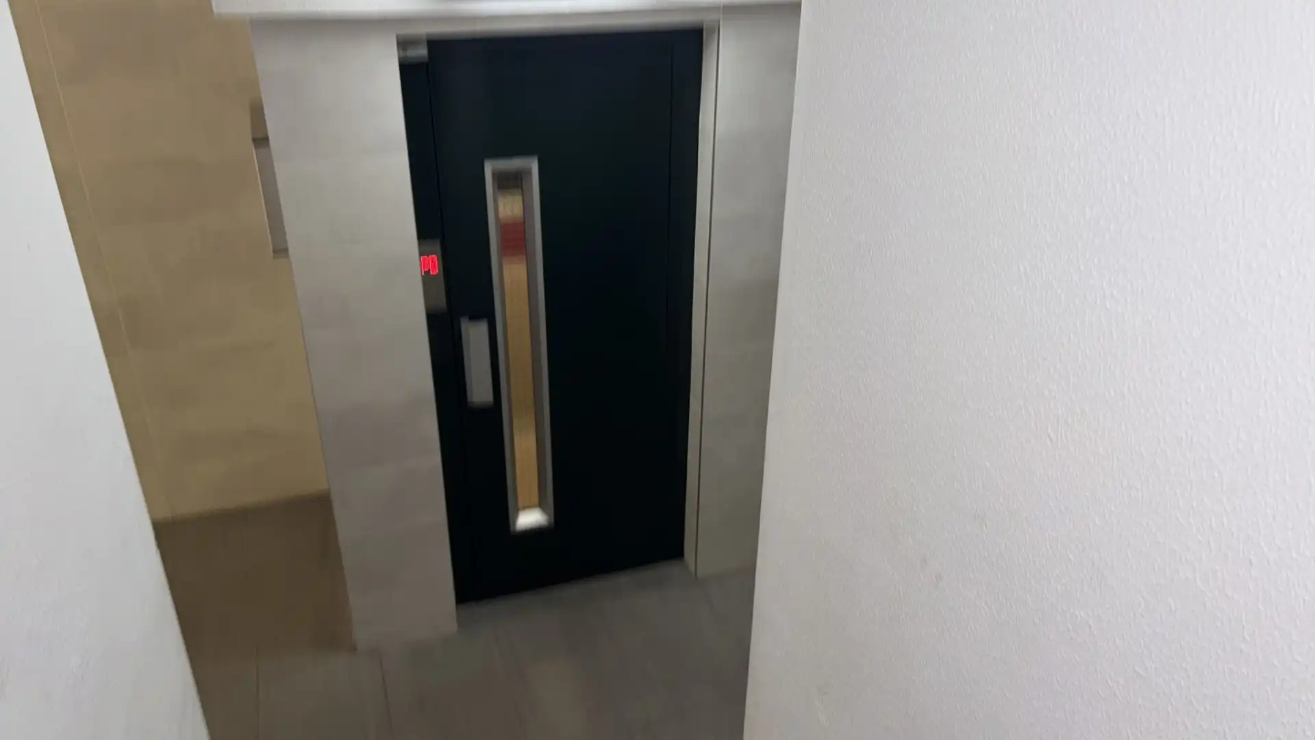 Flat with terrace for sale in Carrer d'Amèrica, imagen 5