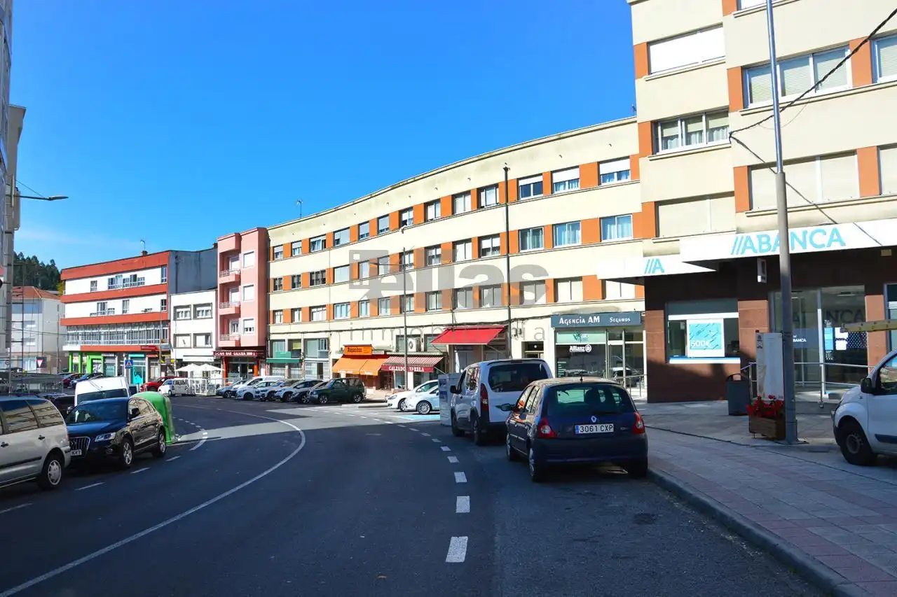 Vista exterior de Pis en venda en Zas amb Terrassa i Moblat