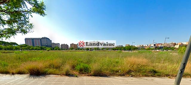 Terreno residencial en Venta en Avinguda del Nou D'Octubre en Tulell