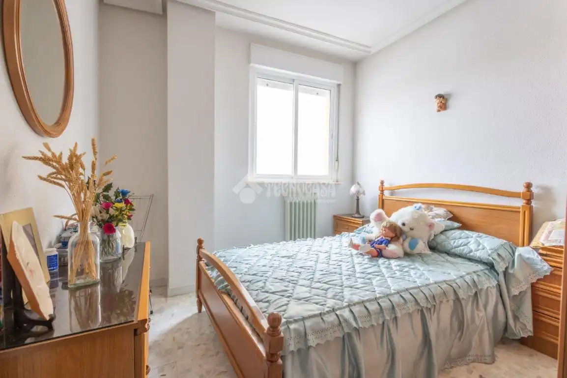 Bedroom of Flat for sale in Villares de la Reina  with Heating
