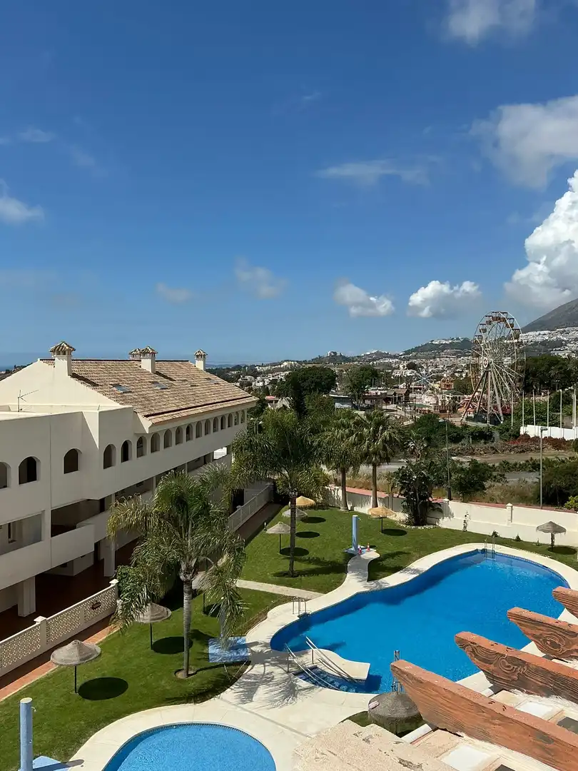Vista exterior de Piso en venta en Benalmádena con Aire acondicionado, Terraza y Trastero