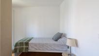 Bedroom of Flat to share in  Valencia Capital  with Air Conditioner, Heating and Balcony