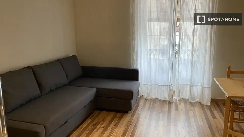Flat with terrace to rent in Extramurs, imagen 6